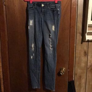 Distressed front Lauren Conrad skinny jeans size 4
